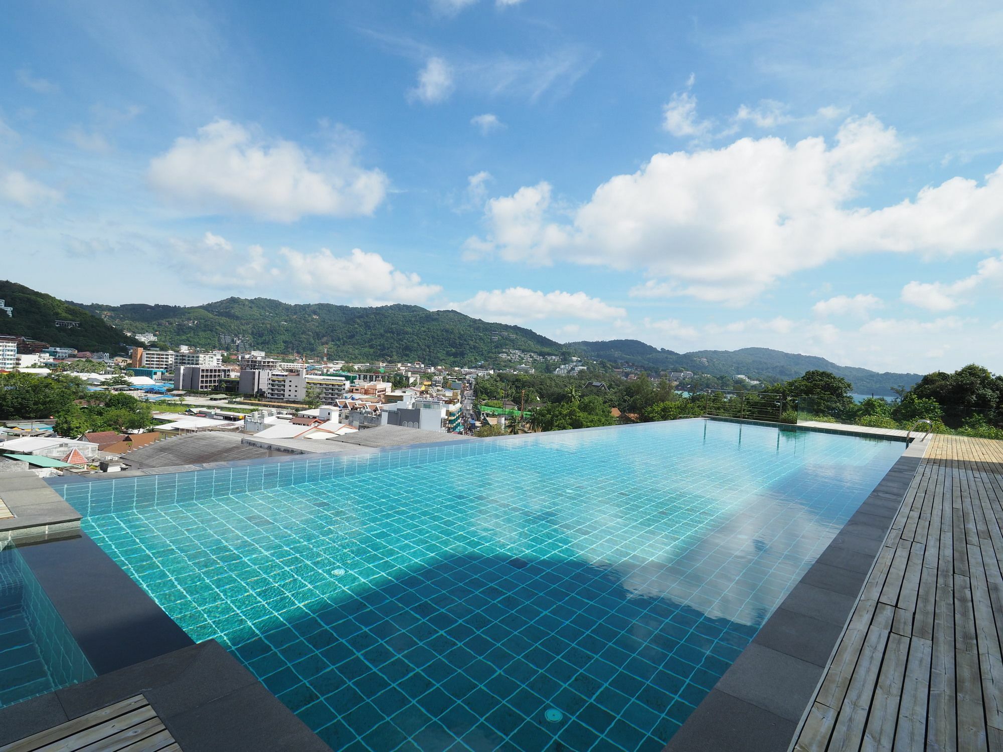 Q Conzept Condominium Karon 외부 사진