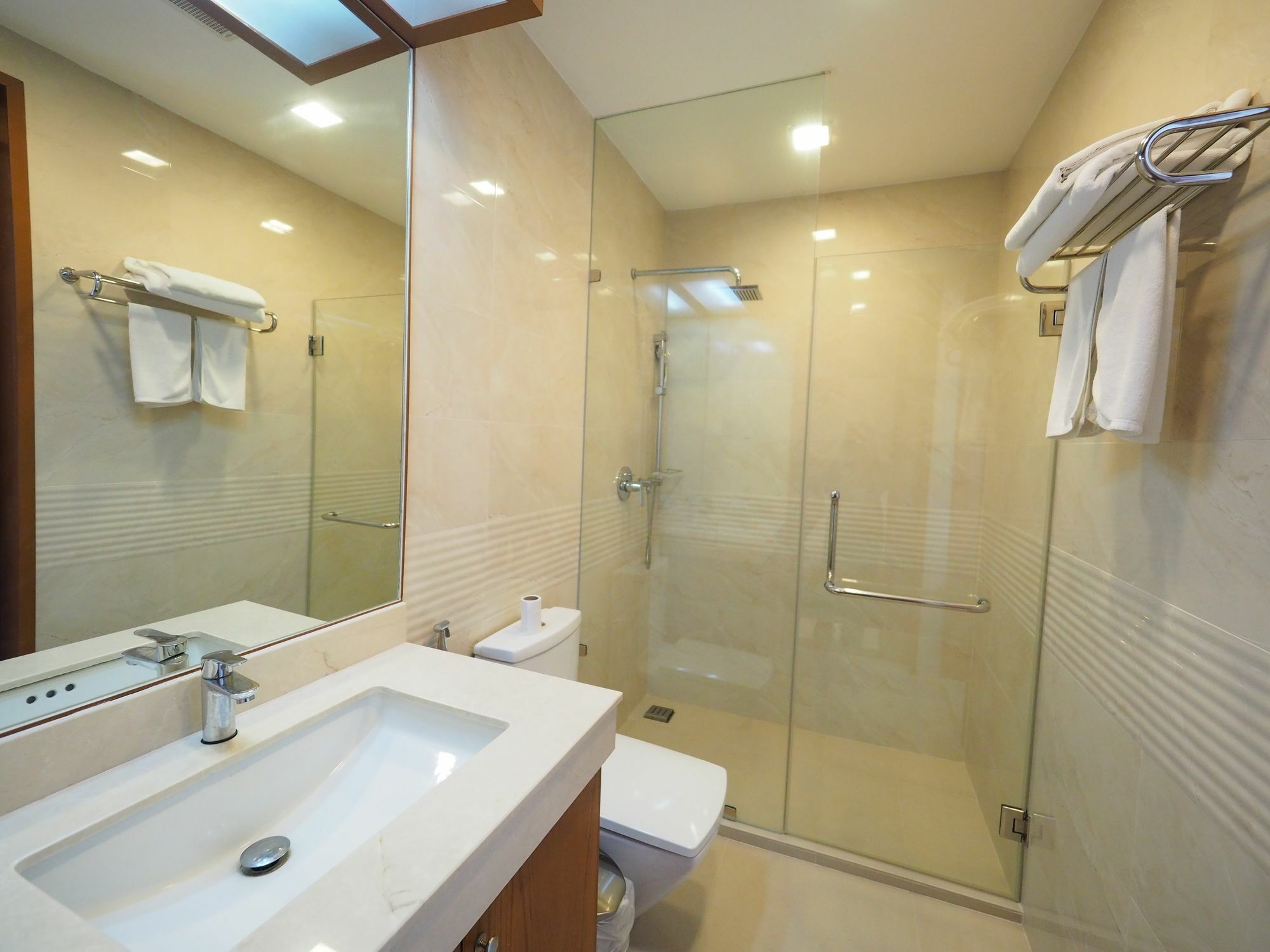 Q Conzept Condominium Karon 외부 사진